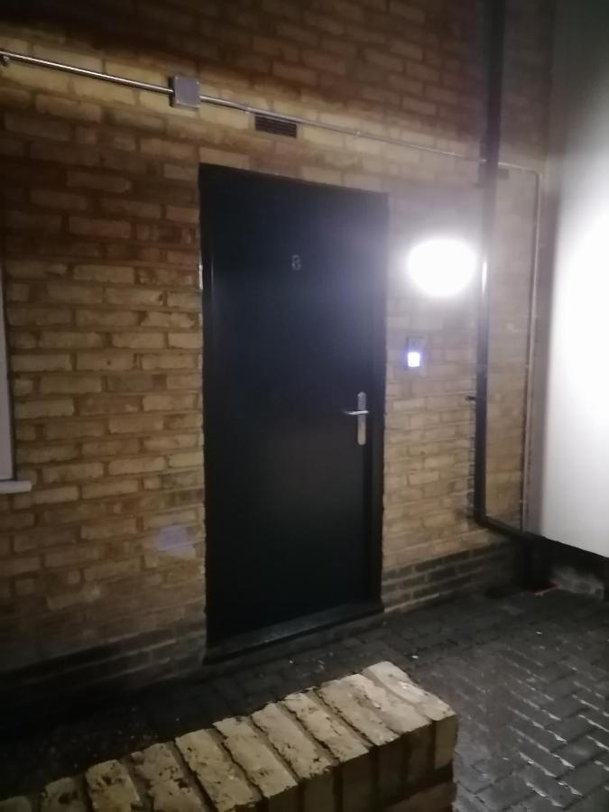 Stunning Rooms By Nine Elms Station Лондон Экстерьер фото